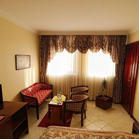 Hotel Bellevue And 3*