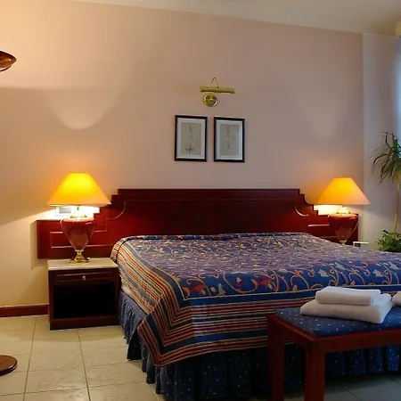 Hotel Bellevue And